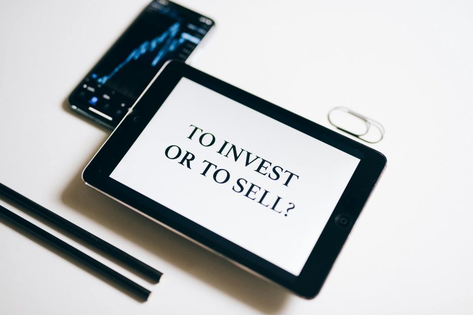 Warren Buffett investment strategy - value investing principles for Singapore investors