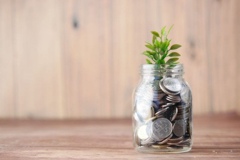 Compound interest Singapore 2026 savings growth investment guide