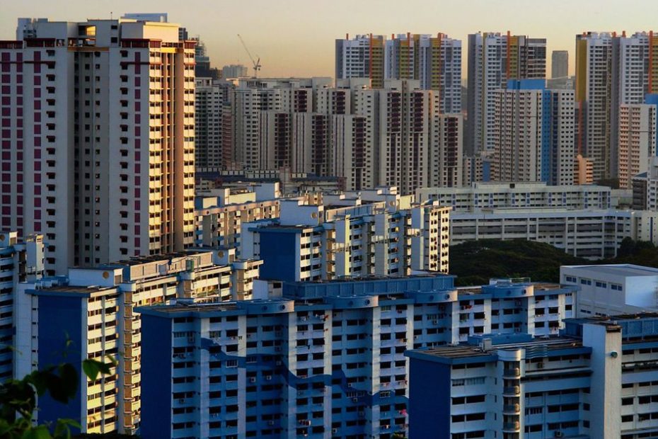 Buy vs rent Singapore 2026 comparison of HDB and condo housing costs