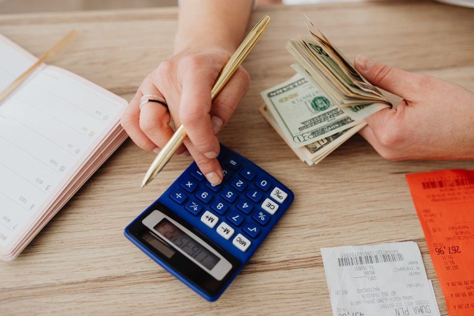 Singapore money audit - personal finance planning with calculator and budget
