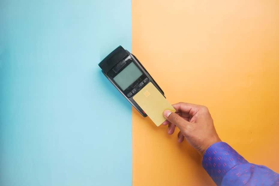 Credit card balance transfer Singapore 2026: how 0 percent interest transfers work and what they cost