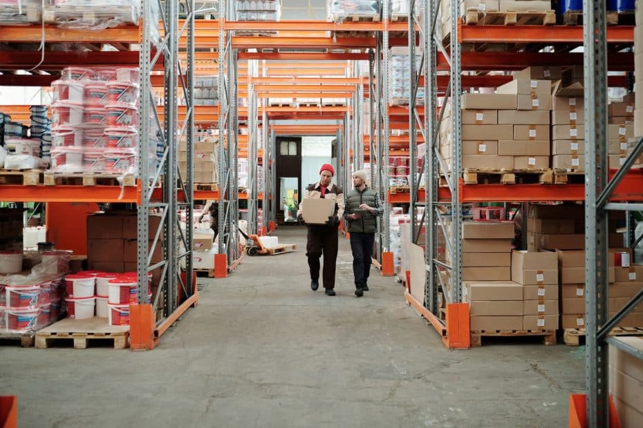 Mapletree REIT guide 2026 - logistics warehouse and industrial property investments in Singapore